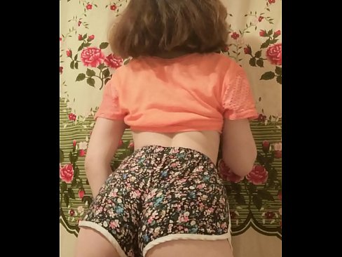 ❤️ Kynþokkafull ung stúlka klæðir sig í stuttbuxurnar á myndavélinni ❤️❌ Harð klám á klám is.porn-impact.ru